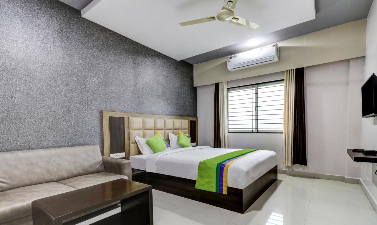 Treebo Sahara Suites 750 M From St Johns Medical College And Hospital Bangalore Exterior foto